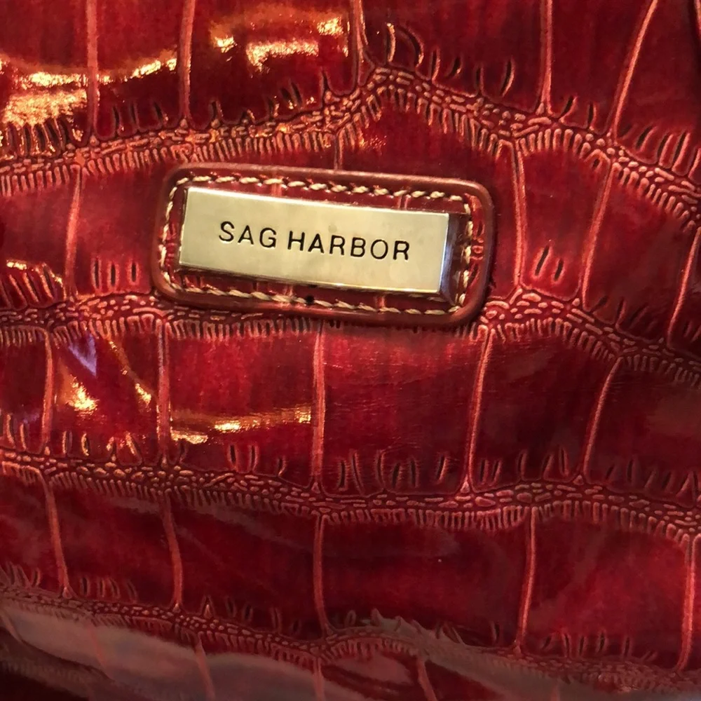 Vintage Sag Harbor Faux Croc Patent Leather Bag Red 13.5x4” - 8.5” drop